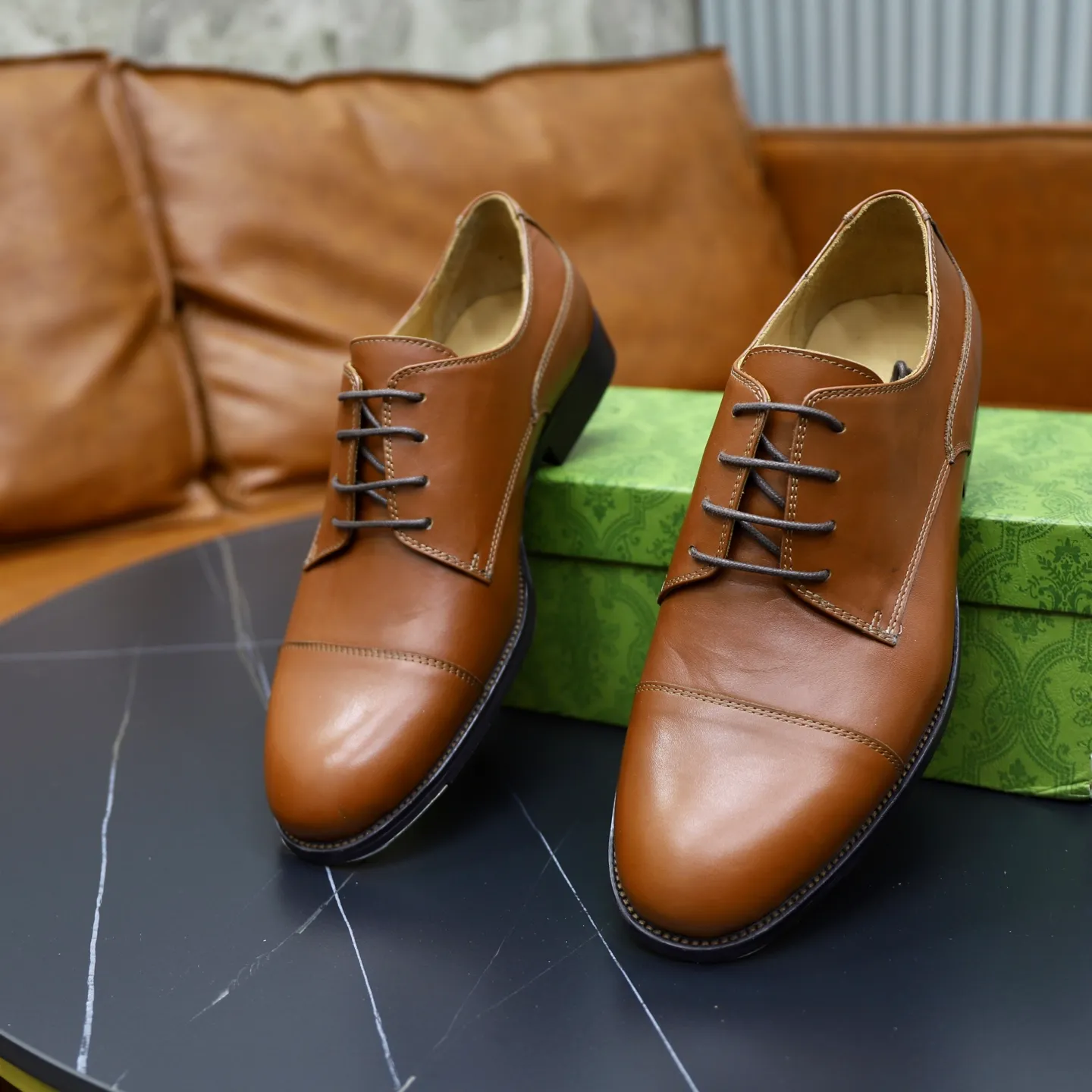 Men's shoes 💰660💰🙅‍♂️🙅‍♂️🙅‍♂️Niuli Brand: Gucci GuCCI Standard code: Men's code 39-44 (45 can be customized) Grade: Same style as the official website Original quality Material: Original cowhide surface Comfortable cowhide lining Original outsole Style category: Men's fashionable casual leather shoes Distinguished big-name luxury elements, top luxury Color: actual picture color